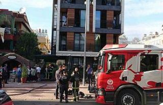 Antalya’da suit oteldeki yangın büyümeden söndürüldü