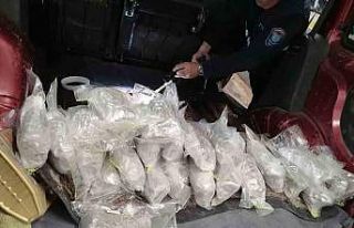 Aracın yakıt deposunun için vakumlu poşetle 8,68...