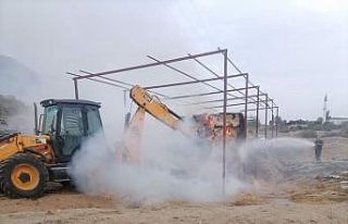 Aydın’da çiftlikteki yangında samanlar kül oldu