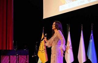 Azerbaycanlı sanatçı Mammadova’dan unutulmaz...