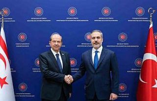 Bakan Fidan, KKTC Cumhurbaşkanı Tatar ile görüştü