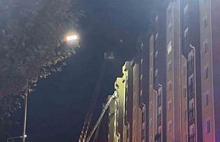 Başakşehir’deki çatı yangını izolasyon sırasında...