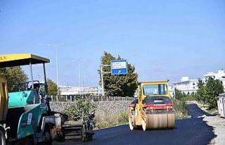 Başiskele trafiğini rahatlayacak yeni yol asfaltlanıyor