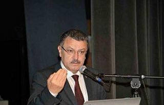 Başkan Ahmet Metin Genç: "Sel ve heyelanlara...