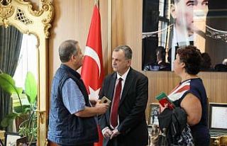 Başkan Balaban halk gününde talepleri dinledi