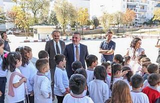 Başkan Ercan öğrencileri yalnız bırakmıyor