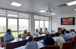 Başkan Özel, mermer sektörü temsilcileriyle bir...