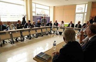 Bayburt’ta koleksiyonerlerin kurumlaşması toplantısının...