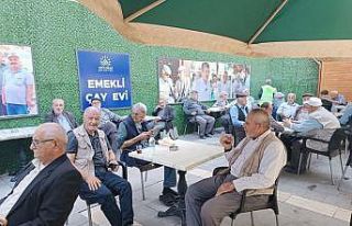 Belediyenin ‘Emekli Çayevi’ büyük ilgi görüyor