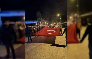 Beyağaçlılar Cumhuriyet coşkusunu fener alayında...