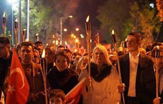 Bilecik, Cumhuriyet yürüyüşünde tek yürek oldu