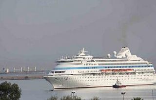 Bin 114 Rus turist, kruvaziyerle Samsun’a geldi