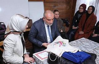 Bu ilçede vatandaşlar, ücretsiz eğitimlerle meslek...