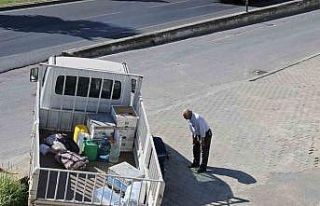 Bu menfeze her hafta bir araç düşüyor