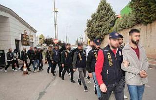 Bungalov dolandırıcılarına 14 ilde eş zamanlı...