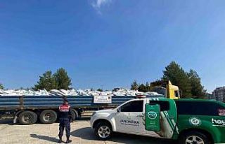 Bursa jandarmasında kaçak gübre operasyonu : 2...