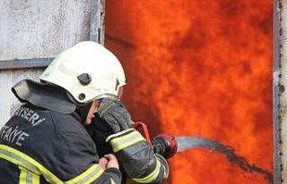 Büyükşehir İtfaiyesi’nden 1 ayda toplam bin...