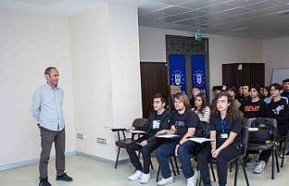 Büyükşehir’de stajyerlere oryantasyon eğitimi