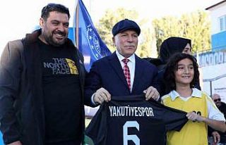 Büyükşehir’den amatör futbol kulüplerine malzeme...