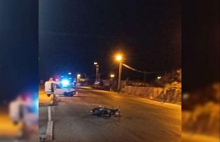 Çanakkale’de otomobilin çarptığı motosiklet...