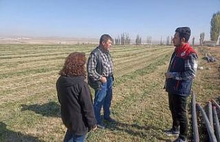Çiftçilere ürün ekimi ve hasat konusunda bilgilendirme...