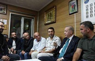 Cumhurbaşkanı Erdoğan, Ankara’da Taksi Durağı’nı...