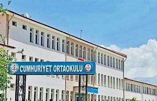 Cumhuriyet Ortaokulu öğretmenlerinden Derin vefat...