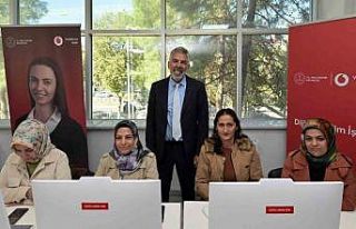 ’Dijital Benim İşim’ deprem bölgesinde 15 bin...