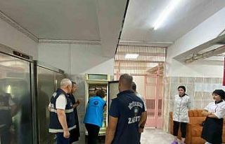 Diyarbakır’da iki okulda tarihi geçmiş 80 kilo...