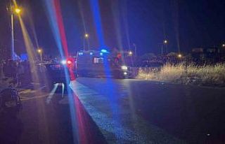 Duvara çarpan motosiklet alev aldı: 1 ölü, 1 yaralı