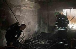 Elazığ’da ev yangını: 1 kişi dumandan etkilendi