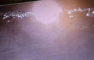 Elektrik trafosundaki patlama vatandaşları tedirgin...