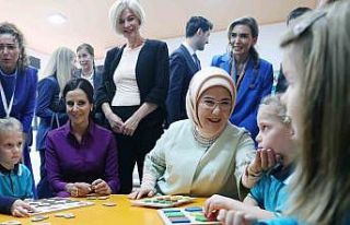 Emine Erdoğan, Belgrad’daki Türkiye Maarif Vakfı...