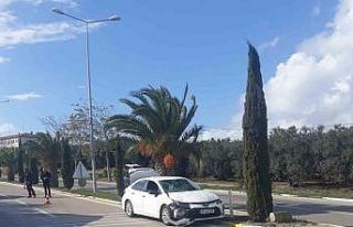 Erdek’te otomobilin çarptığı motosiklet sürücüsü...