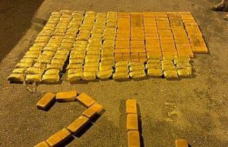 Erzincan’da 200 milyon değerinde 4 çuval eroin...