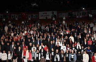 Esenyurt’ta Cumhuriyet Defilesi görsel şölen...