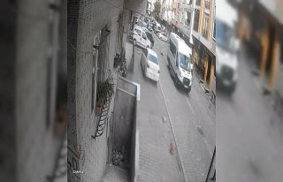 Esenyurt’ta minibüs sürücüsü küçük çocuğu...