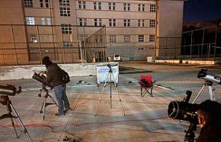 Eskişehir Astronomi Günleri’nde çocuklar gökyüzünü...