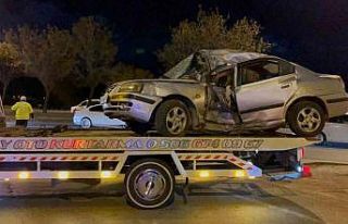 Eskişehir’de feci kaza: İki otomobil çarpıştı,...