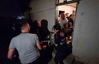 Evin müştemilatında yaşanan göçüğün altında...