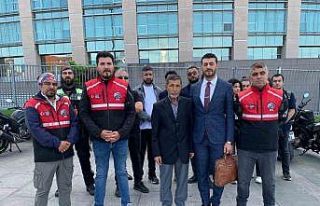 Evladını trafik kazasında kaybeden acılı baba...