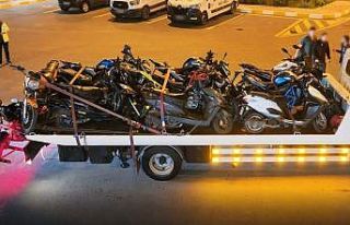 Eyüpsultan’da trafiği tehlikeye sokan 14 motosikletli...