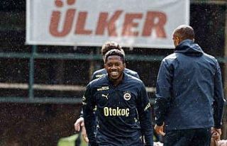 Fenerbahçe, Samsunspor maçı hazırlıklarını...