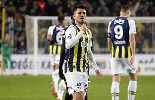 Fenerbahçe’ye Cengiz Ünder ve Oosterwolde’den...