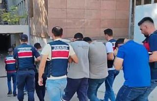 Gaziantep merkezli 4 ilde sahte araç kiralama örgütüne...