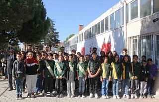 Gençler Cumhuriyet Bayramı’nda grafiti çalışmasında...