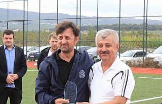 Gönen’de yeni spor tesisleri törenle hizmete açıldı