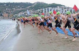 Halk Triatlonu 33. Alanya Uluslararası Triatlon Yarışması’yla...