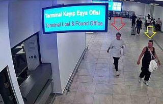 Havalimanında doğurduğu bebek klozette bulunan...