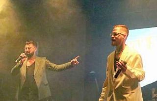 Havza’da gençler Okan ve Volkan ile coştu